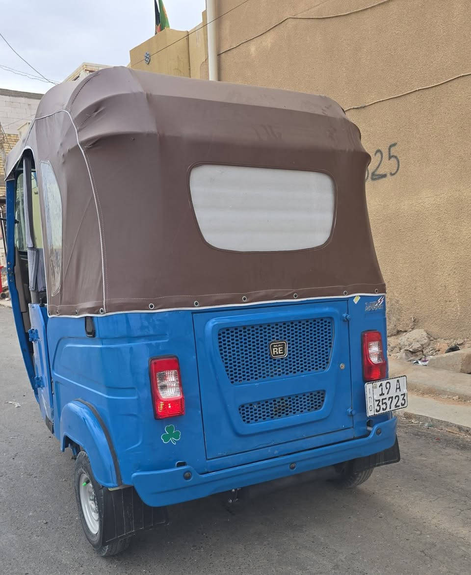 مديل 23شهر 11 رقم وسنويا انكليزي هزه جديده صبغ لغد عل البارد ودوس معمره فقط  السعر قفل قفل 🔐 بلا عملة جوه السوك ابيع 300/9 اتصال فقط *********** مكاني كربلاء
