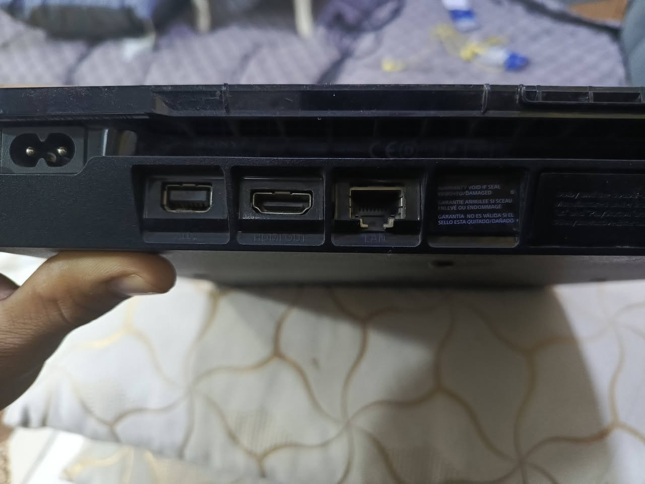 للبيع بلايستيشن فور ps4 (سلم) 
Online

Memory : 500

غير مفتوح استخدام قليل

ملحقاته :

جويستك اصليه

بدون اقراص

 HDMI تحويلة اصليه

متواجد بالبصرة

300  : سعره

*********** للتواصل
