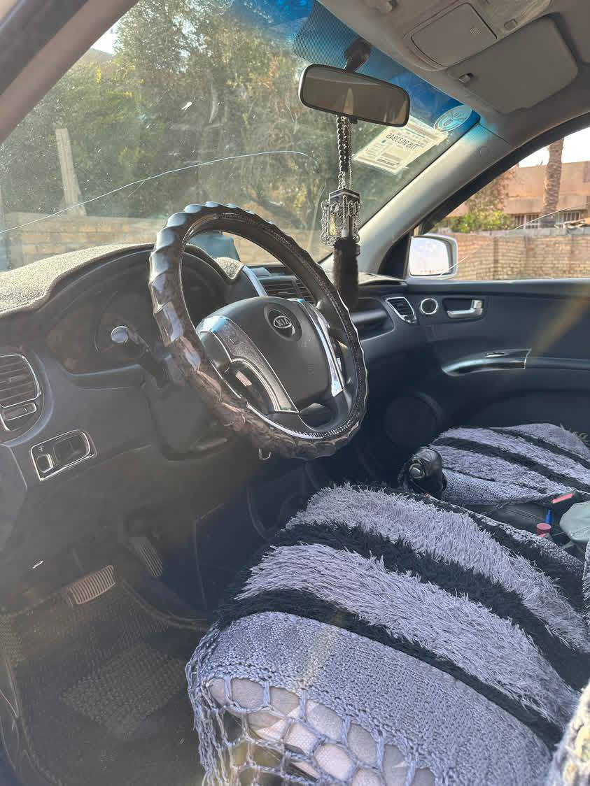 سبورتج 2009
4سلندر 
حجم محرك 2.0
مقاعد عدد 5 قماش
اضرار: خاص ادزلك سونار
كير اوتوماتيك
خليجيه السياره 
عداد المسافه 381212 كم 
تواصل: *********** واتساب
