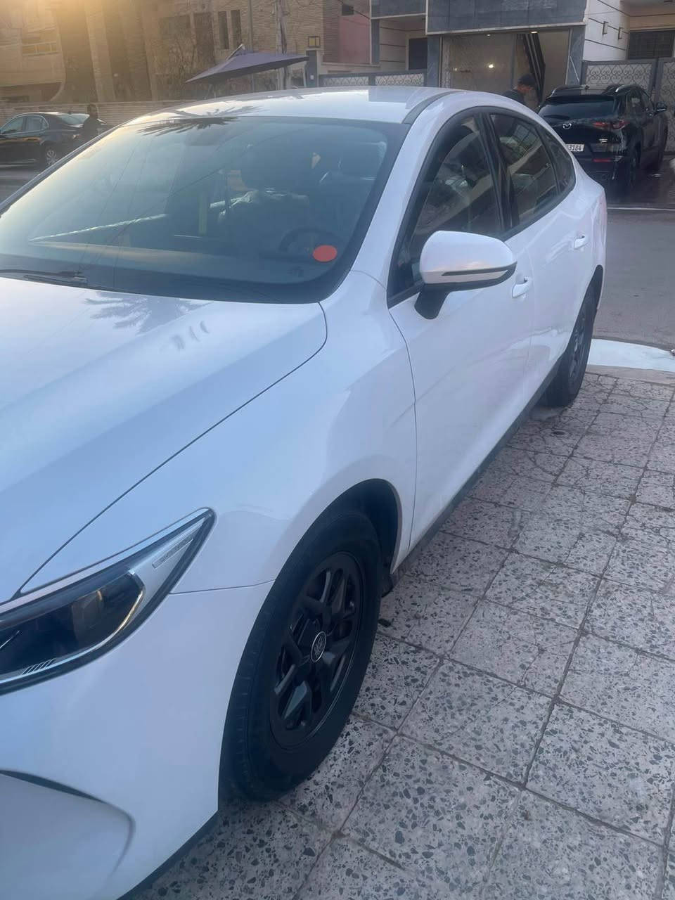 سلام عليكم byd جن بلاص 2025 صيني بيها طخه خفيفه بالجاملغ موضحه بالصور ورصعه بالباب السياره كلش جديده داخل زيتوني السعر 17،750 مليون وبيها مجال بسيط العنوان بغداد حي حطين للاستفسار *********** بغداد, العراق
