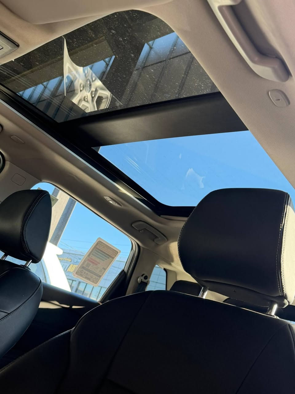 نيسان روك وارد امريكي، موديل 2023 سياره فول مواصفات، مرايه، رادار، بالوراما، بصمه كشنات جلد، كهرباء، كشن خزن، بونيد صبغ بدون دواخل، محرك 3 سلندر توربو،  ماشيه 17 الف موقع سليمانيه 175 وبي مجال، تواصل ***********او واتس ***********
