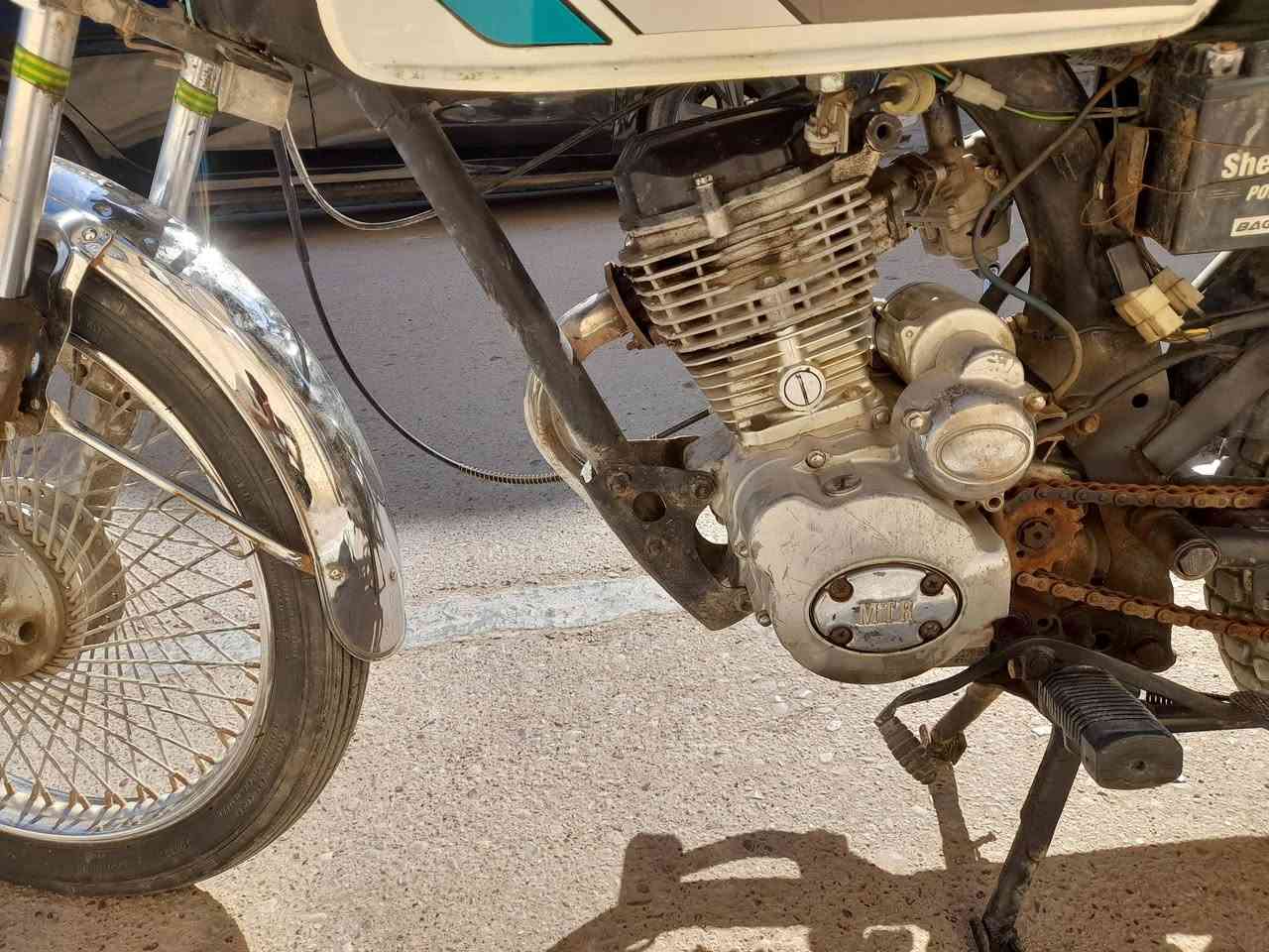 دراجة ايراني للبيع كوم حديد مكاني بغداد زعفرانية سعر٢٥٠وبيهة مجال لشراي فقط***********
