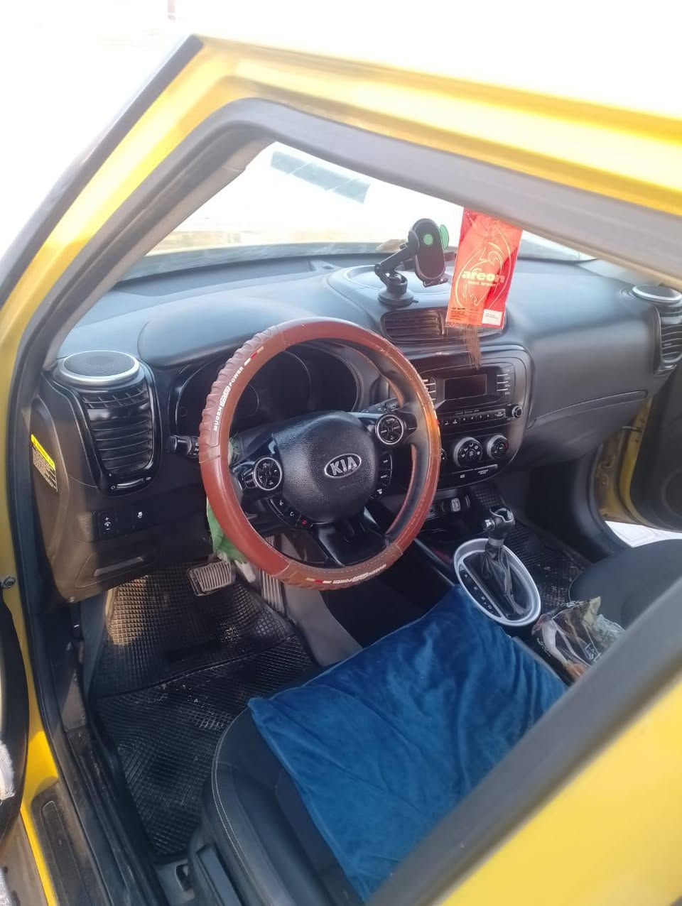 كيا صول وارد امريكي 
مديل 2015 حادثه جاملغ 
محرك 2,000 تبريد حداديه تختم تاير جديد 
لون ليموني رقمه بابل خصوصي بأسمي 
سعر 110$ وبيه شويه مجال 
مكاني كربلاء 
 اتصال فقط ***********
