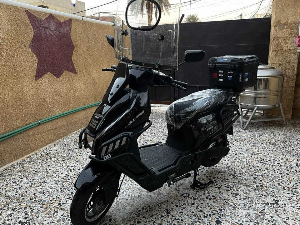 ملف 3000
بطاريه ليثيوم فوسفات الحديد 
حجمها مقارنه ببعض الدرجات الشحن كبيرة تكون 
ثلاث سرعات 
مع سيبايه و جنطه و درع 
بعدها بالضمان
الوكيل مالتها موجود الشركه مالتهم بغداد ايضاً 
 تريد تسأل اي سؤال يخصها اني حاضر تجي تشوف و تتاكد هم وابحث عن هيج مواصفات وابحث عن الملف حاطلك صوره للشركه مالته للاستفسار اتصل فقط على الرقم ***********
