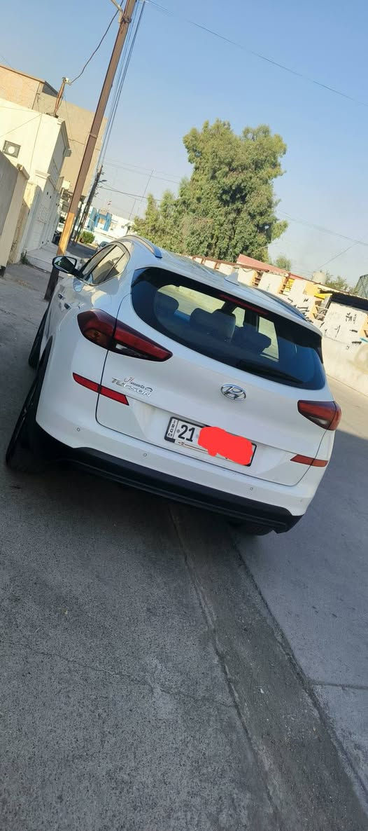 السلام عليكم سياره توسان موديل 2019 خليجي للبيع 
سياره ما بيها شي بس كارت تقريبا شبر بل دعاميه الخلفي من طرف السكن 

 (المواصفات )

1_بصمه 

2_حساس امامي خلفي +رادار

3_قياده رقميه 

4_تحكم سرعه 

5_شحن لاسلكي 

6_شاشه بلاد كاميرا يدعم  اندرويد اوتو وابل كار 

7_نظام ترحيب عند الاقتراب + مرايه اشاره

8_كشن جلد بلاد 

9_كشن سائق كهرباء 

10_تبريد قطعتين مركزي 

11_عداد كيلو متر  تبين استهلاك الوقود عند القياده 

12_دشبول ثلاجه 

13_اللايت عدستين 

14_سياره ماشيه 88 الف 

15_ بيها ثلاث منافد usb واحد يم سائق والثاني بل خلف والثالث بل  صندوك 

16_  بيها 3 نظام قياده (Comfort_Eco_sport)

_سبير ما نازل مال شركه 

_ايطارات جديده 

 رقم السياره سليمانيه 

سنويه جديده باسمي 

مكان السياره كركوك 

السعر 210 بيها مجال 

للتفاصيل اكثر ***********
