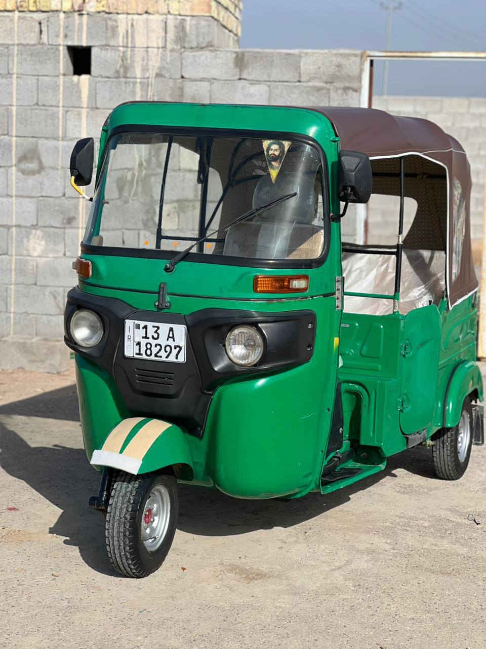 سلام عليكم تكتك للبيع موديل 21شهر 9رقم وسنويه تكتك كشره كفاله عده طخه بلغد زغيره مكينه بس ولفات ناعمه حلوه تكتك جاهزه تخم تأير فراش دوشمه تكتك مال جناي حلوه سعر 7و250وبيه مجال  قليل شراي اتصل ***********
