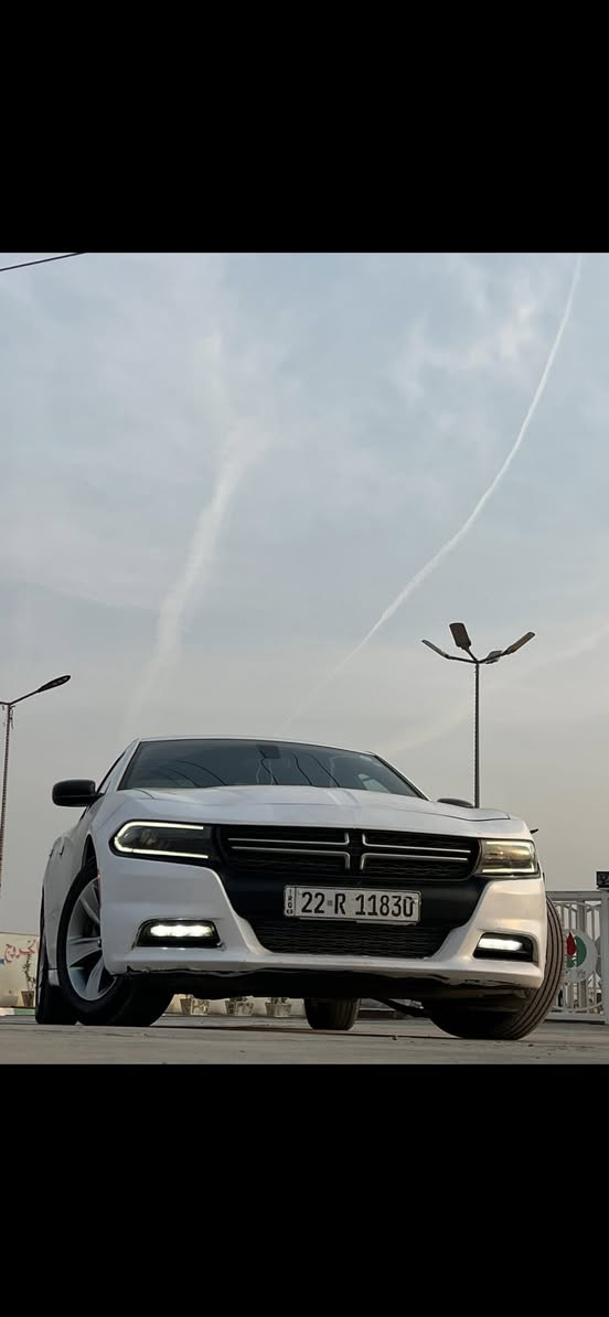 السلام عليكم
جارجر 2022 SXT 
السيارة جاهزه ع اخر حباية باسمي تحويل ثاني يوم 
حادثها صبغ اللغود ثنينهن وتبديل 3 قطع البنيد وجاملغين  اماميات 
السيارة كير مكينة تبريد شرط 
ماشية 90ميل 
كشنات كهرباء 
عدسات زينون 
ومعروفة مواصفاتها ال SXT

السعر 215 وبيها مجال للشراي 

***********
