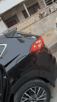 سلام عليكم 
البيع‼️
هونداي توسان المتدد 
موديل21
لون: أسود 
السياره فول للخير ماعده البنورما 
موصفات ⬇️
4كامرات 
نقاط عميه 
دمام خلفي بل صندوق 
ابل كاربلاي 
أندرويد اوتو 
صندوق كهرباء 
نضام تحديد مسار
بصمات أبواب عدد2
اشاير بل مري 
رادار جانبي +امامي 
امرايه وسطيه تعتيم 
السياره بعّد بيها مواصفات لمتدد معروف 
حجم المحرك:GDi2.4
قوتها بل حصان:181
🛑🛑🛑🛑🛑🛑🛑🛑🛑🛑🛑
السياره وارد أمريكا 🇺🇸 حادثه مرفق بل صور وهنانه بل عراق صاره بيها حادث بنفس الصفحه باب وحاملغ مبدل نفس لون
مكانها بغداد 
السعر:180قابل التفاوض 
رقمي:***********
