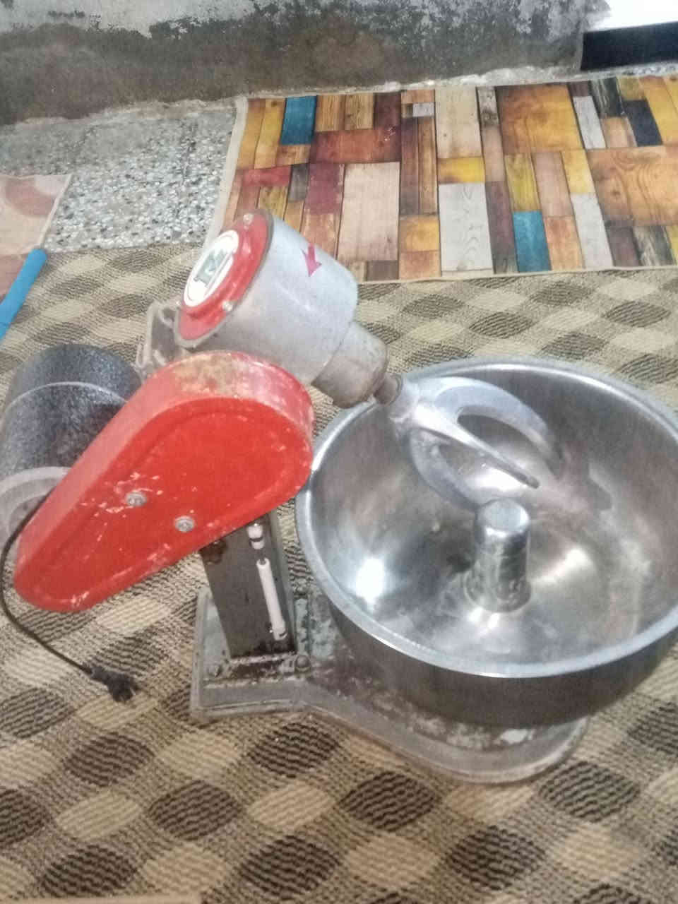 سلام عليكم شباب .عجانه مخابز .نوعيه راقيه ونوع ثقيل.والله سعره 300الف ماخذينه.صافي.وجديده مستعمله 5ايام.وسعر مناسب اقل.والي .يعجبكم ..***********.مكان الشوملي.وبخدمه جميع..شراي يتصل أو واتساب.
