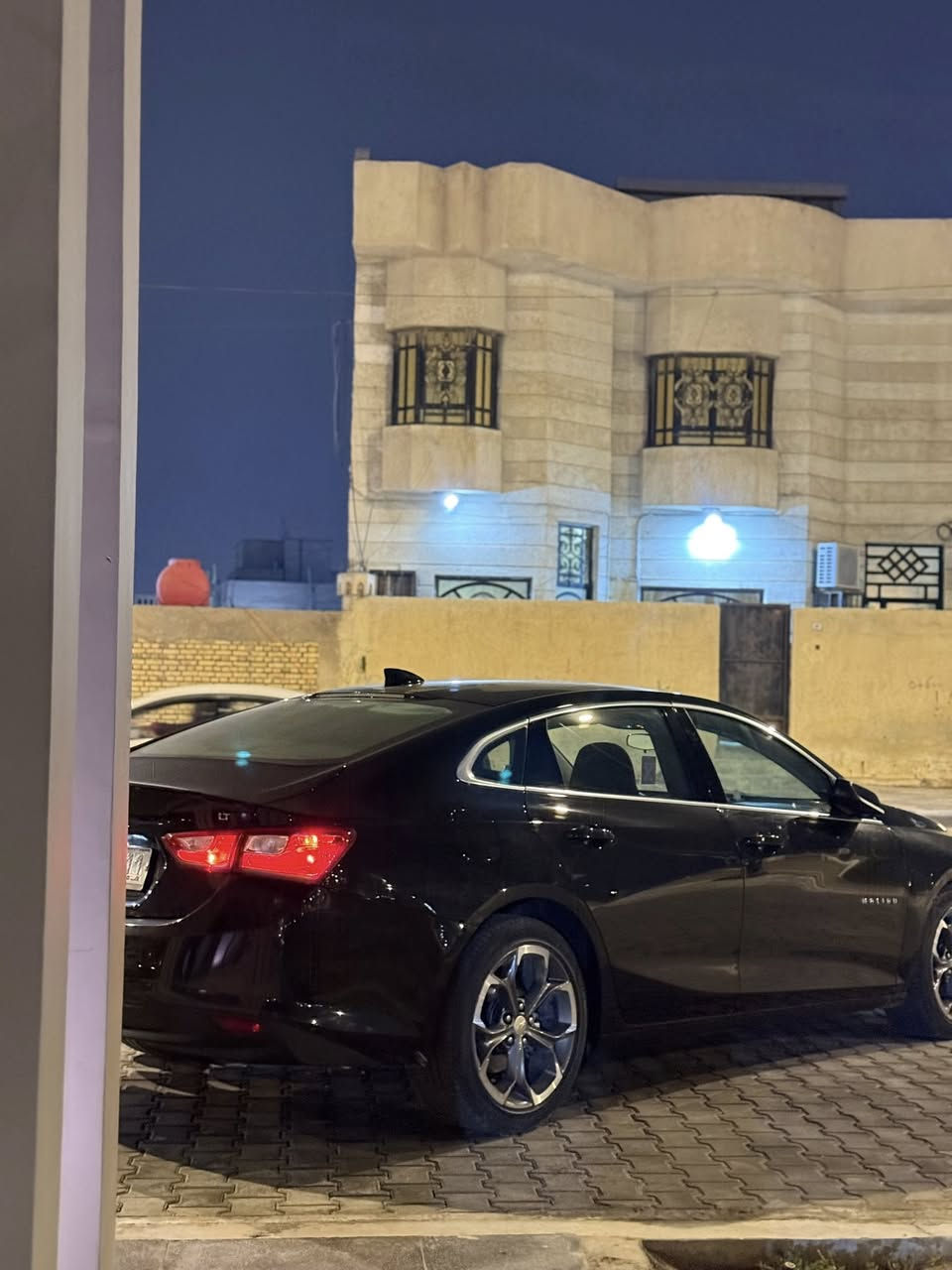 السلام عليكم ...
للبيع ماليبو موديل LT ٢٠٢٣ مكينه 1500 تيربو رقم بصره شبه مميز باسمي تحويل حادثها جاملغ والبنيد مبدل الباقي كفاله محرك كير تبريد حداديه كله بشرط وكله كفاله تشغيل بصمه تحكم عن بعد تحكمات سترين كامله
كشنات تدفئه كشن السائق كهرباء وباقي المواصفات المعروفه السياره توه مسويلها ادامه كامله للمحرك السياره كلش مداريها وما مخليها بعازة شي مال جناي منضومه لايتات زنون بيها والسيارة كلش مرتبه وبالعافيه ع ياخذها السعر ١٤١ وبيها مجال العنوان البصرة الجنينة 
هاتف ***********
