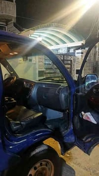 سيارة 2007 بم ونوزل رقم انكليزي بأسمي ثاني يوم تحويل  بيهة خيط بخار  ت...