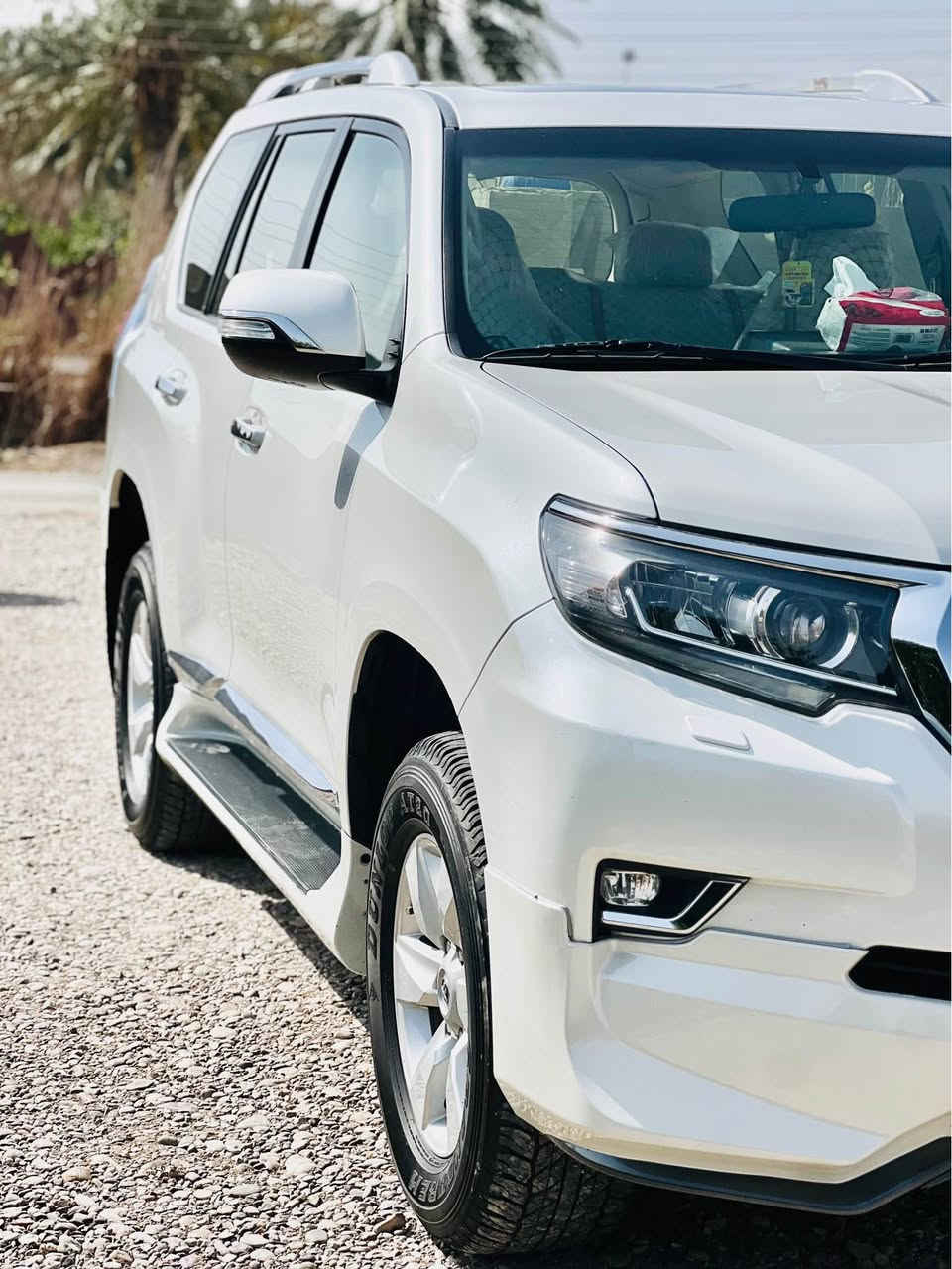 السلام عليكم سياره برادو موديل 2019
 فول مواصفات 
كفاله عامه
تخم تاير جديد 
اسبير الشركه مانازل 
 6 اسلندر 
ماشيه 94 ألف 
رقم اربيل الجديد 
سنويه جديده 
شركة جيهان TXL
تحويل او وكاله تريد 
الضرر تكحيل شخط صغير في الجاملخ الخلفي فقط بدون بارد
السعر 410$ اربع شدات وعشره وبيها مجال بسيط 
الاستفسار على الرقم التالي 
*********** بغداد, العراق
