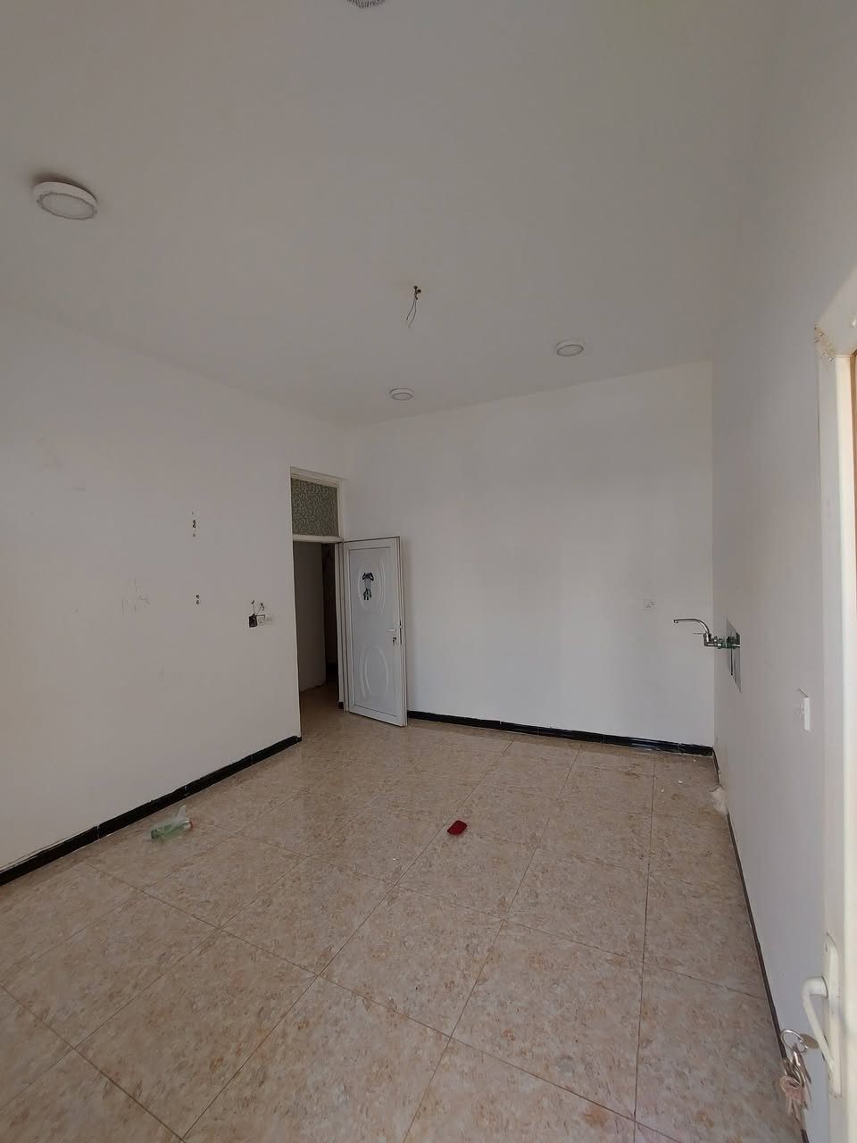 🏤 دار للأيجار [[ طابق ثاني ]] ✅️ الموقع بعقوبة المركز 🎈 السراي 🚦تقاطع الوثبة 🏝 بالقرب من كورنيش ديالى 💥 موقع مميز 🔱 بناء حديث 🏚 ايجار الدار (( ٢٥٠ )) الف قفل ⭕️ مساحة ( ١٤٠ ) متر ⬅️ يتكون الدار من : ( ١ ) غرفة نوم كبيرة 🏛 وستقبال ⬜️ وصالة صغيرة ⚜️ ومطبخ 🛁 ومجموعة صحيات كاملة 🔶️ ومناور عدد ( ٢ ) 🟨 مع سطحين 💥💥💥
للاستفسار مع مكتب نجاح العميري للعقار ☎️
 موقع المكتب ⬅️ مدخل العزات مجاور اسواق نوتيلا الغذائية 🛒 او التواصل على الماسنجر او الواتساب على الرقم *********** 📞📞
