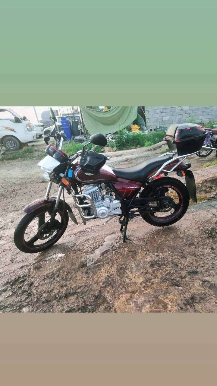 دراجه ارنوب مديل 2020شخط مامشخوط مكفول كفاله عامه من التاير لتاير الدراجه بلاديه كامله ومكفوله مابيها اي نقص غير مراه وحده اليمنئ بريكات امامي وخلفي وكهربائيات كلها شغاله لايت ثلجي عالي  وناصي مكاني السحاقي العكسه السعر مليون و100وبي مجال بسيط الستفسار ع هاذا الرقم ***********
