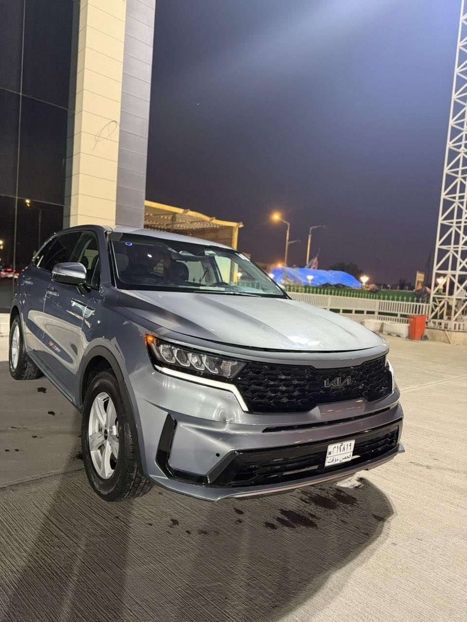 سورنتو وارد السعر 195 ورقه العنوان البصره *********** بيه بس قطعه وحده صبغ
