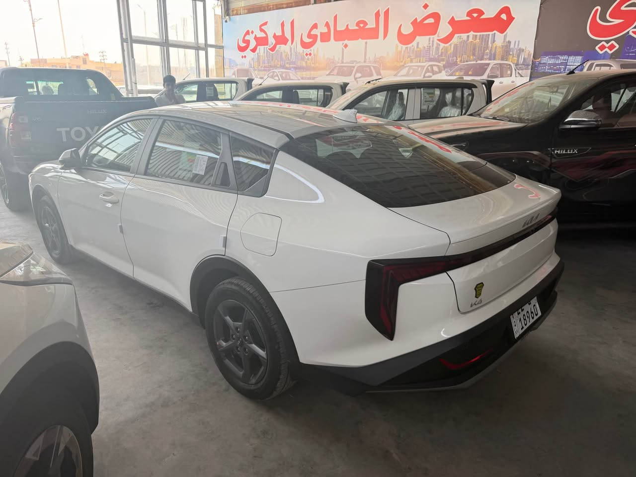 السلام عليكم 
كي4 موديل2025
رقم أربيل تريد وكالة تريد تحويل 
مواصفات السيارة 
محرك 2000
تحكم ستيرن فول
كروس سرعه
حساس امامي خلفي 
لد امامي خلفي 
تبريد قطعتين 
اشاير مري
تبريد خلفي 
ويل كب 
ماشيه 9000
مكفولة كفالة عامة حتى منً الشخط
مكان السيارة واسط صويره
السعر 180
للاستفسار *********** بغداد, العراق

