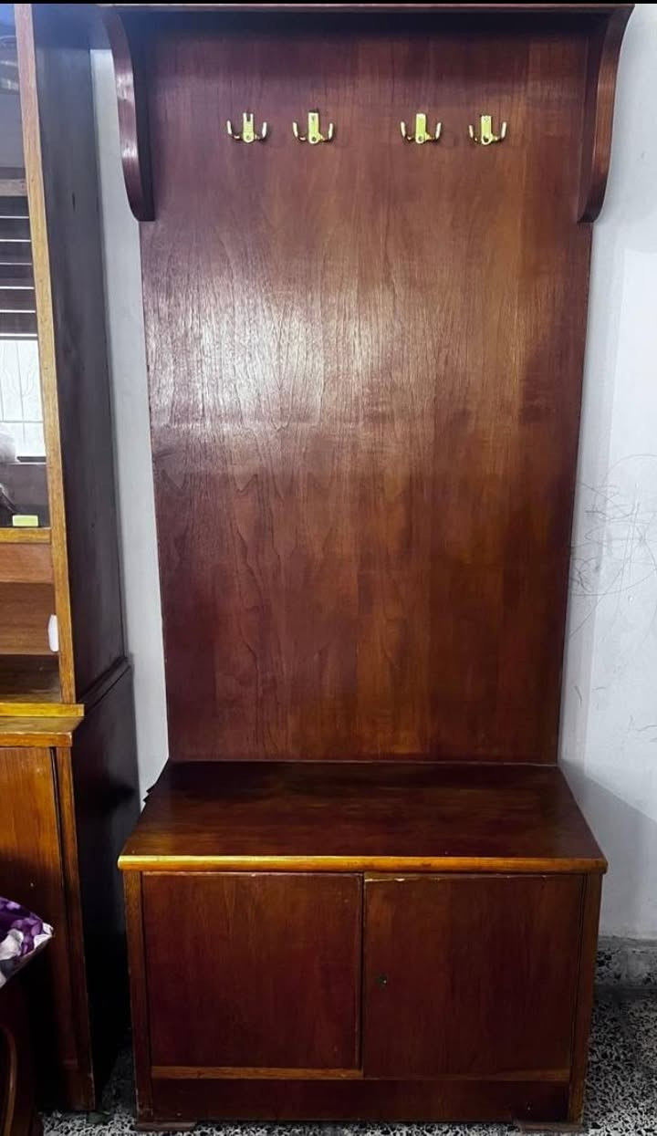 السلام عليكم للبيع غرفه اخشاب صاج ثقيل كامله مع بوفيه وميز مكتبي السعر 600


**إذا كنت صاحب هذا الإعلان وتريد حذفه لأي سبب، رجاءا أرسل رسالة إلى الدعم الفني**