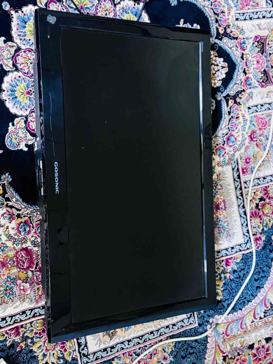ئەم تەلفزوێنە بۆ فرۆشتن بەس نازانم شاشەی چەنە غەڵەتنەبم 42 بە هەرزانترین نرخ نامە بنێر یان تەلەفون بکە ***********
