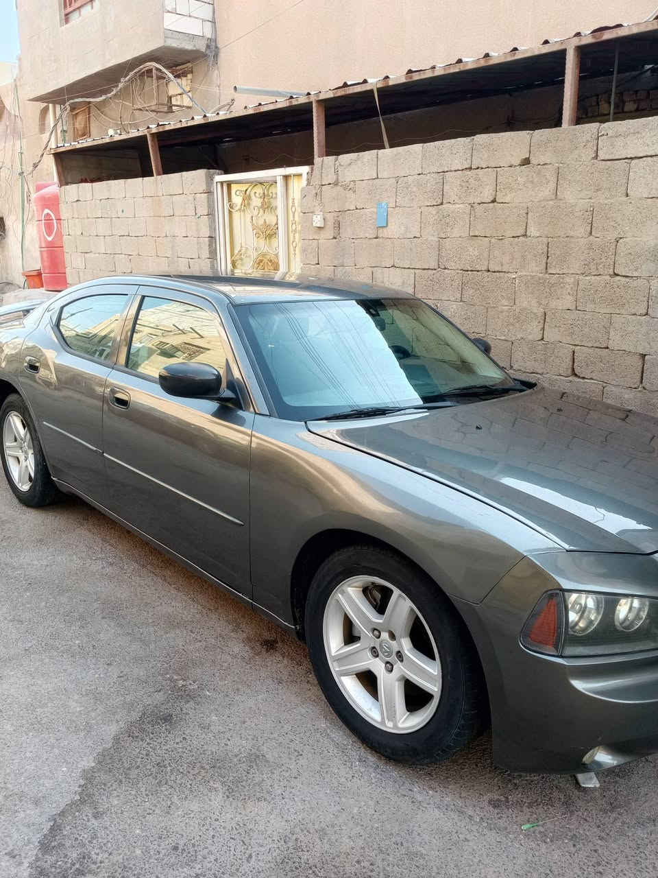 جارجر 10 هيمي
مكفول من الكص سيارة نضيفه كواتمهه بيها فقط أرقام بدون  سنويه سعرها 40 مكاني بصرة
***********
