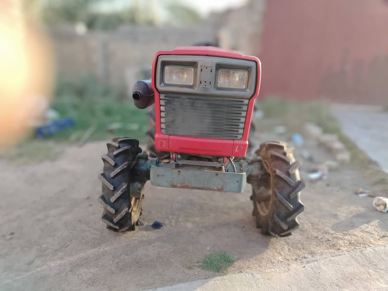 سلام عليكم مكينه ينمر دخول جديد حاويه حجم 20 مكينه كامله نضيفه مع رفاسه مكينه نكره سلف تايرات اماميه جديده مكان بغداد
رقم ***********
