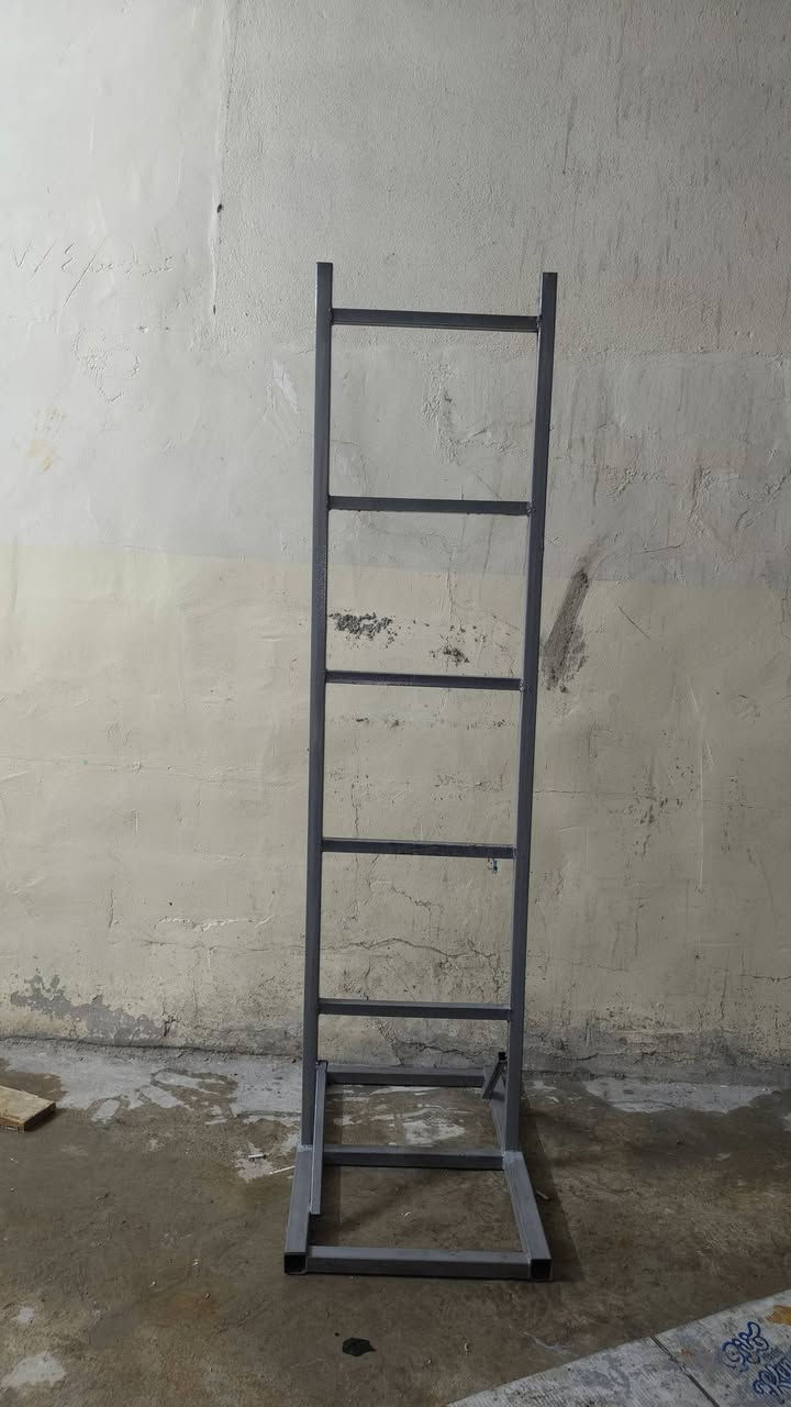 يوجد سكلات جحش للبيع العدد5 الارتفاع 180cm السعر 200الف وبي مجال بسيط تواصل خاص او بل رقم. ***********
