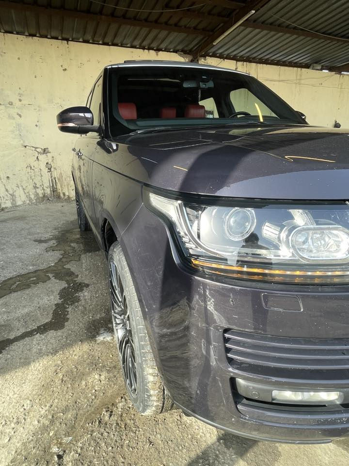 👑 للبيع: ملك الطريق - رانج روفر فوج (Autobiography) 👑
VIP المواصفات الخليجية الأعلى - مكفولة من كل شيء

معروض للبيع رانج روفر فوج موديل 2013، بمواصفات خاصة واعتمادية عالية.

الممشه 135

• المحرك: 8 سلندر سوبر تشارج (V8 Supercharged) - قوة جبارة وأداء رياضي.

• الحالة: السيارة مكفولة (بدون ضرر، بدون صبغ، بدون تعديل) بحالة الوكالة.

: نظام جكات جوبلس 

✅ المواصفات الداخلية والرفاهية:

• الأبواب: نظام شفط لجميع الأبواب.

• المقاعد:  جميع كشنات كهرباء (أعلى فئة) مع ميزات التبريد والتدفئة 

•سقف بانوراما، 

 نظام صوتي Meridian، بصمة دخول وتشغيل.

• الرقم: السليمانية (شرط تحويل مع غرامات ).

• 

• المكان:  السياره نينوى 

• 

📞 للتواصل والاستفسار (مباشر):

***********

***********
