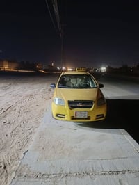 افيو 2009 سيارة بيها باب وجاملغ جهة الصدر ومحرك ينقص دهن  الهيئة عليا ...