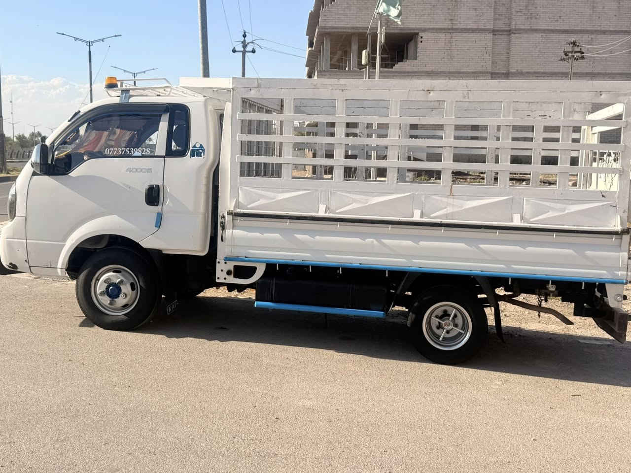 ⸻
🚛 للبيع كيا بنكو فحل – جاهزة للعمل

🔹 النوع: Kia Bongo
🔹 الموديل: 2018
🔹 الحالة: فحل، جاهزة من كلشي
🔹 التخم: تاير 
🔹 الملكية: باسمي لغاية 2029
🔹 السعر: 145 (قابل للتفاوض)

📞 رقم الهاتف: ***********
