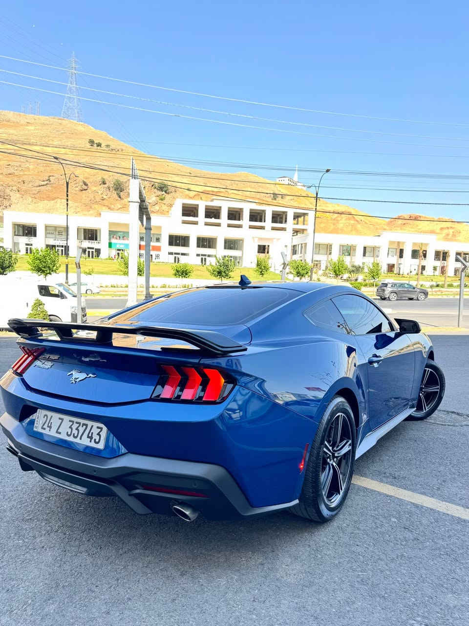 Mustang 2024 premium full 
واحد علا واحد فول فول 
لون مميز🪬
كوشنات هيتر + تبريت  +سكان تدفيه 
سياره  ماشيه 21 mil 
سيارة شاشه واحده 
رادار + حساس +كاميرا كدام  و من ورا 
تشغيل عن بوعد 
ضررر سيارة نص جاملخ خلفي +ملاحضه بل باب 
ايرباك بس توكمه 
سيارة مرقم دهوك تحويل ثاني يوم 
مكان سيارة ب زاخو 
🔥🔥260$🔥🔥 بي مجال بصيط 
☎️***********☎️ زاخو, دهوك
