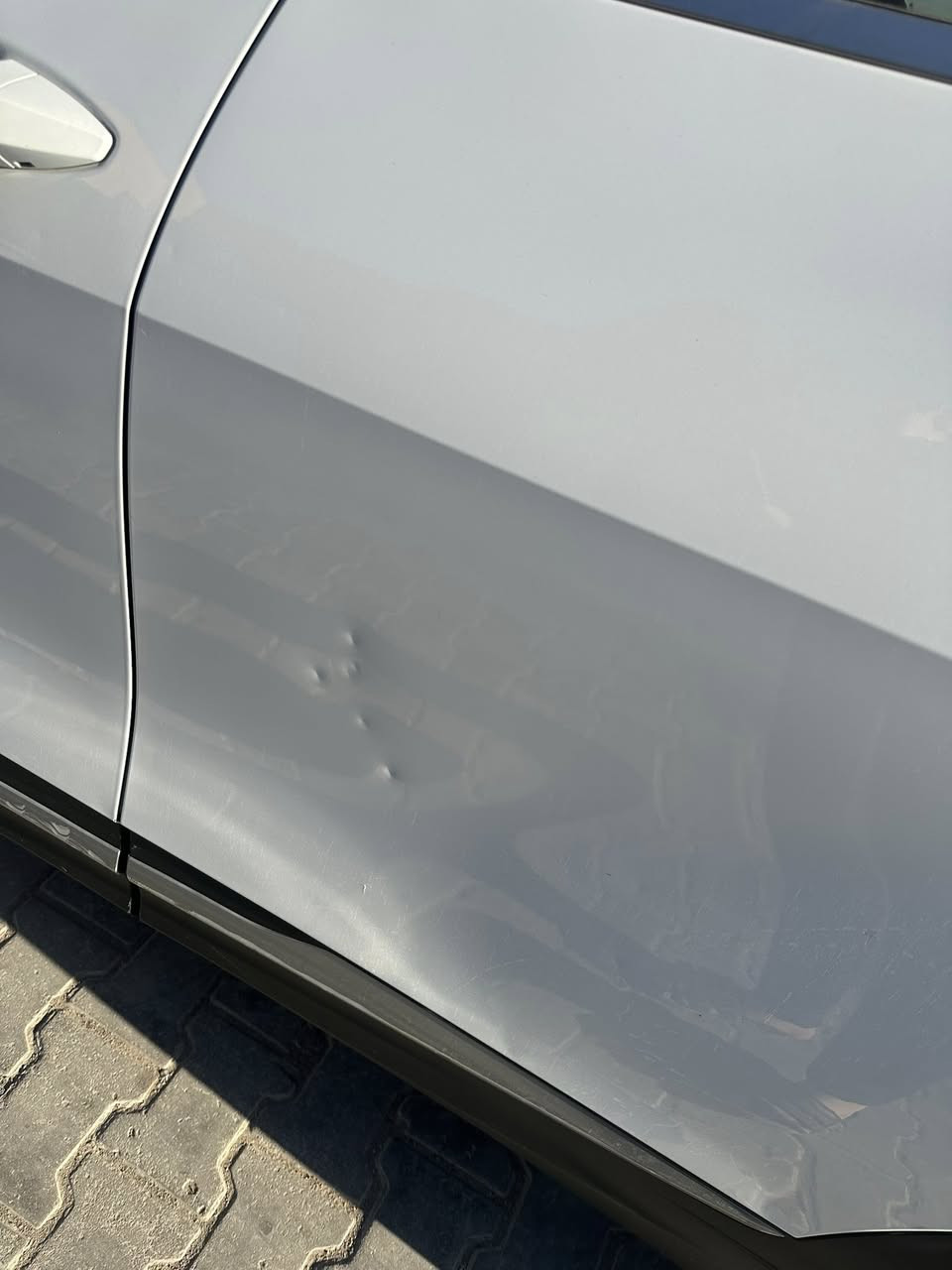 السلام عليكم سبورتج 2023 سياره جديده بيه هاي رصعات وبارد بل جاملغ ماشيه 50 ألف سياره فول بصمه كراسي كهرباء ترحيب بل مري مكان السياره بغداد  زيونه السعر 221 رقمي ***********
