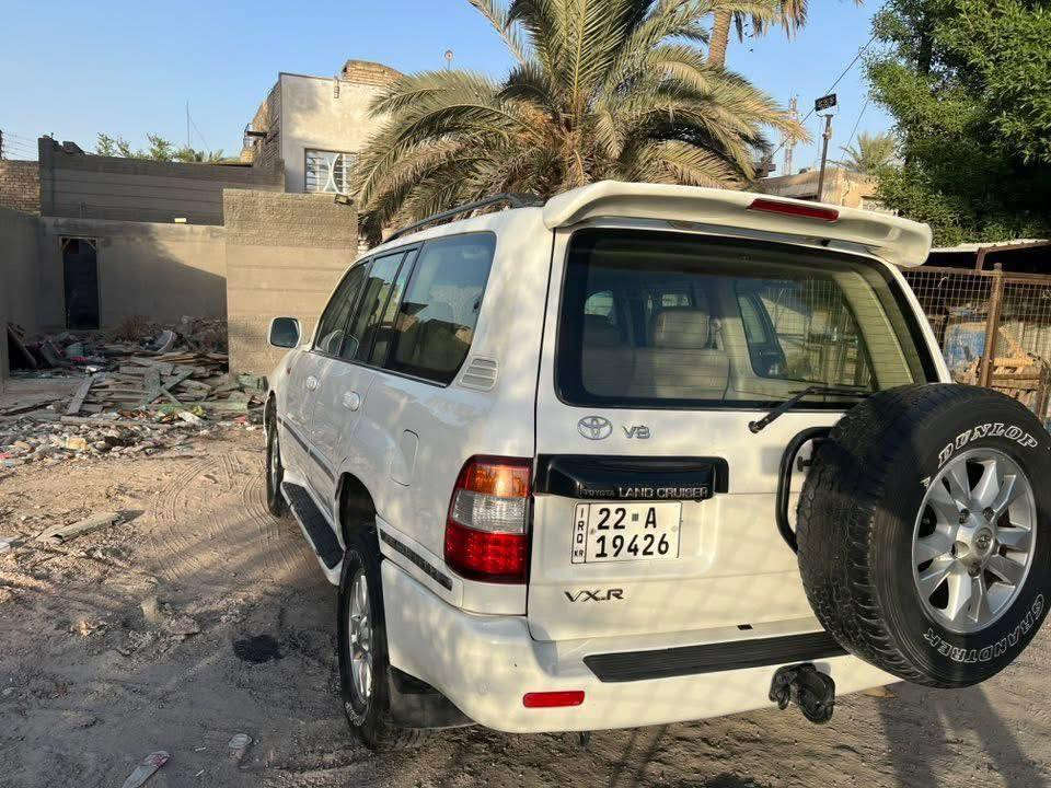 VXR قطرية نادرة
لون صدفي موديل ٢٠٠٧ محرك ٨سلندر بيها صبغ قمار و رفقت السونار بالصور فول مواصفات لكزز حساسات امامي خلفي كشنات جلد منظومة مضخم صوت و شاشة دبل تانكي دبل سببر  دي في دي بالقمارة بلادي ثلاجة محرك و كير و تبريد كله جديد رقم اربيل بأسمي مكاني السليمانية
السعر ١٥٣ بيع فقط بلا مرارس
***********
