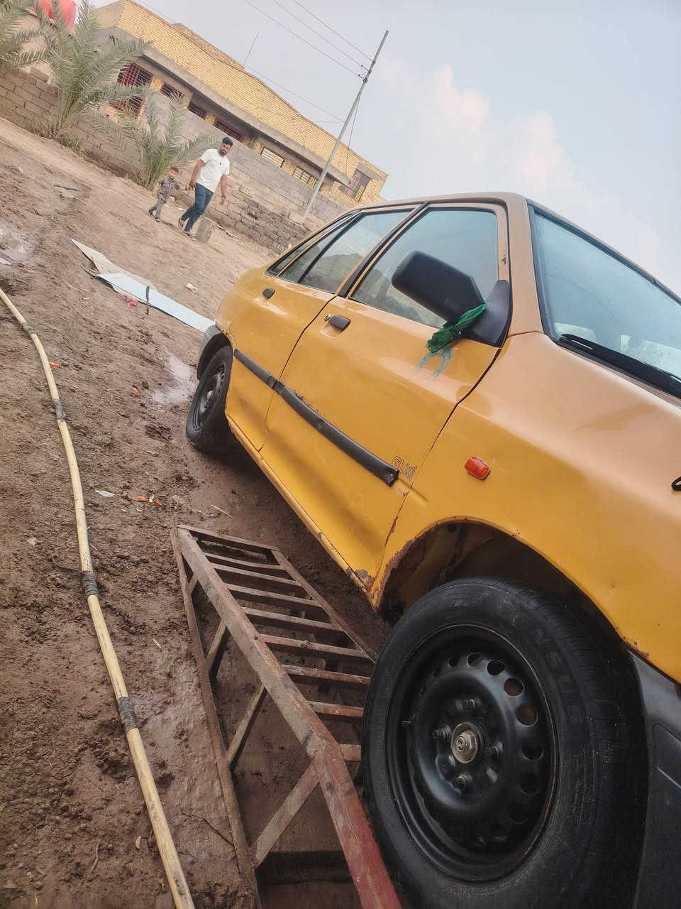 للبيع للبيع سايبه 2011  كامله گبل لشارع تحويل ثاني يوم رقم لماني بغداد  مكان سياره حله ورديه خارج  ***********  سعر 16
