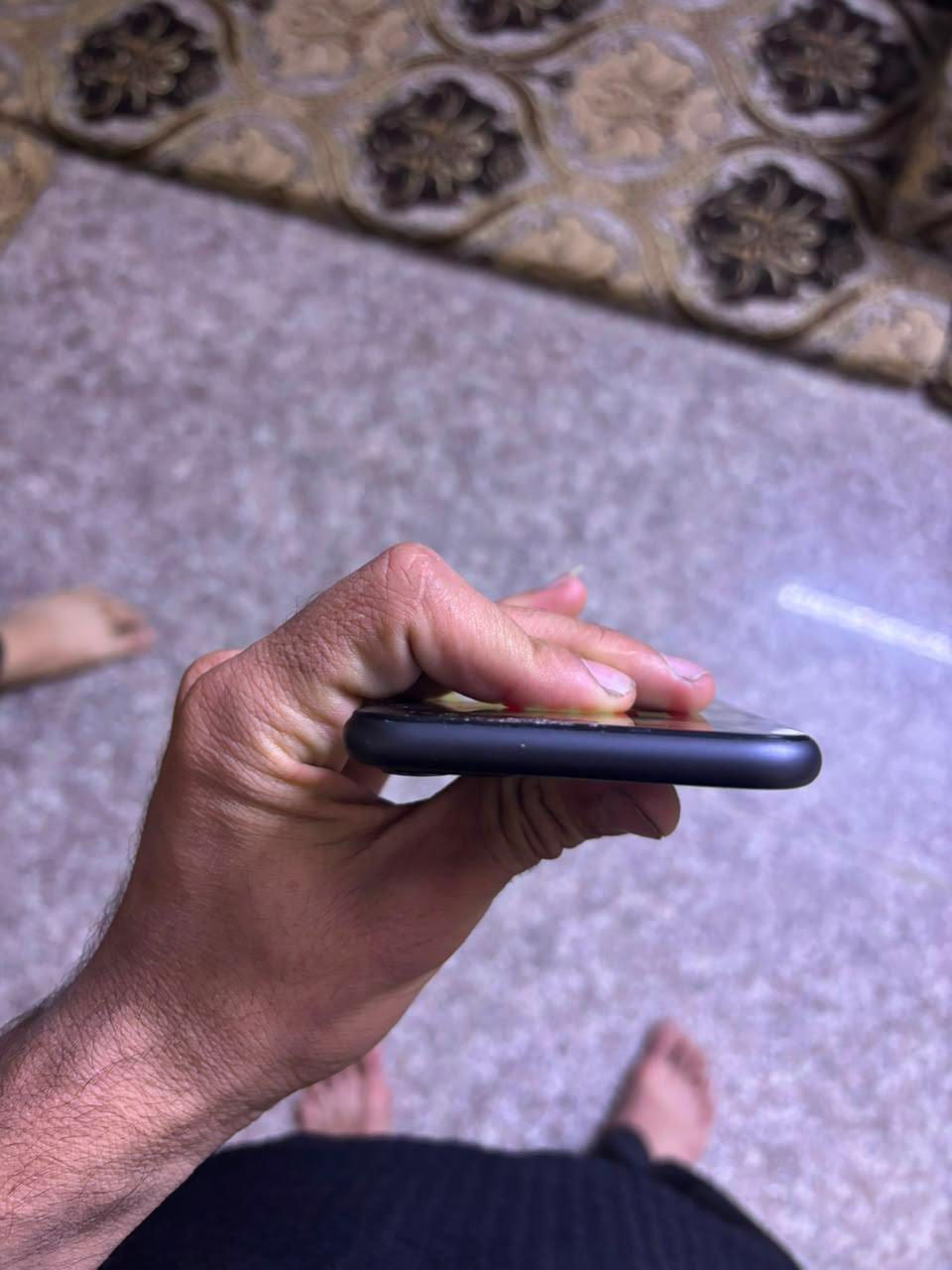 ايفون ١١ عادي للبيع
١١ عادي للبيع مبدل كاميرا تفصيخ فيس ايدي مايشتغل كسر بالشاشة موضح بالصور ما مأثر على اللمس ابد الشاشة بيها لون قليل كلش جوة الكاميرا بطارية ٧٩٪؜ سعر ١٥٠ الف توصيل موجود لكل مكان ٥الاف


**إذا كنت صاحب هذا الإعلان وتريد حذفه لأي سبب، رجاءا أرسل رسالة إلى الدعم الفني**