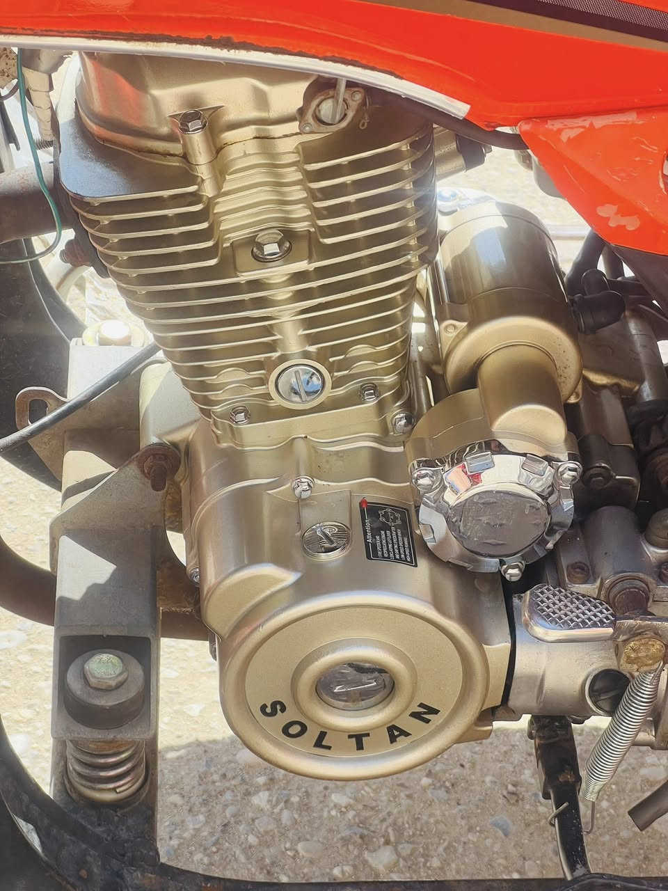 سلام عليكم ستوته همر موديل 18كفاله عامه شاصي وبدي ومكينه فول المكان حي العسكري ***********
