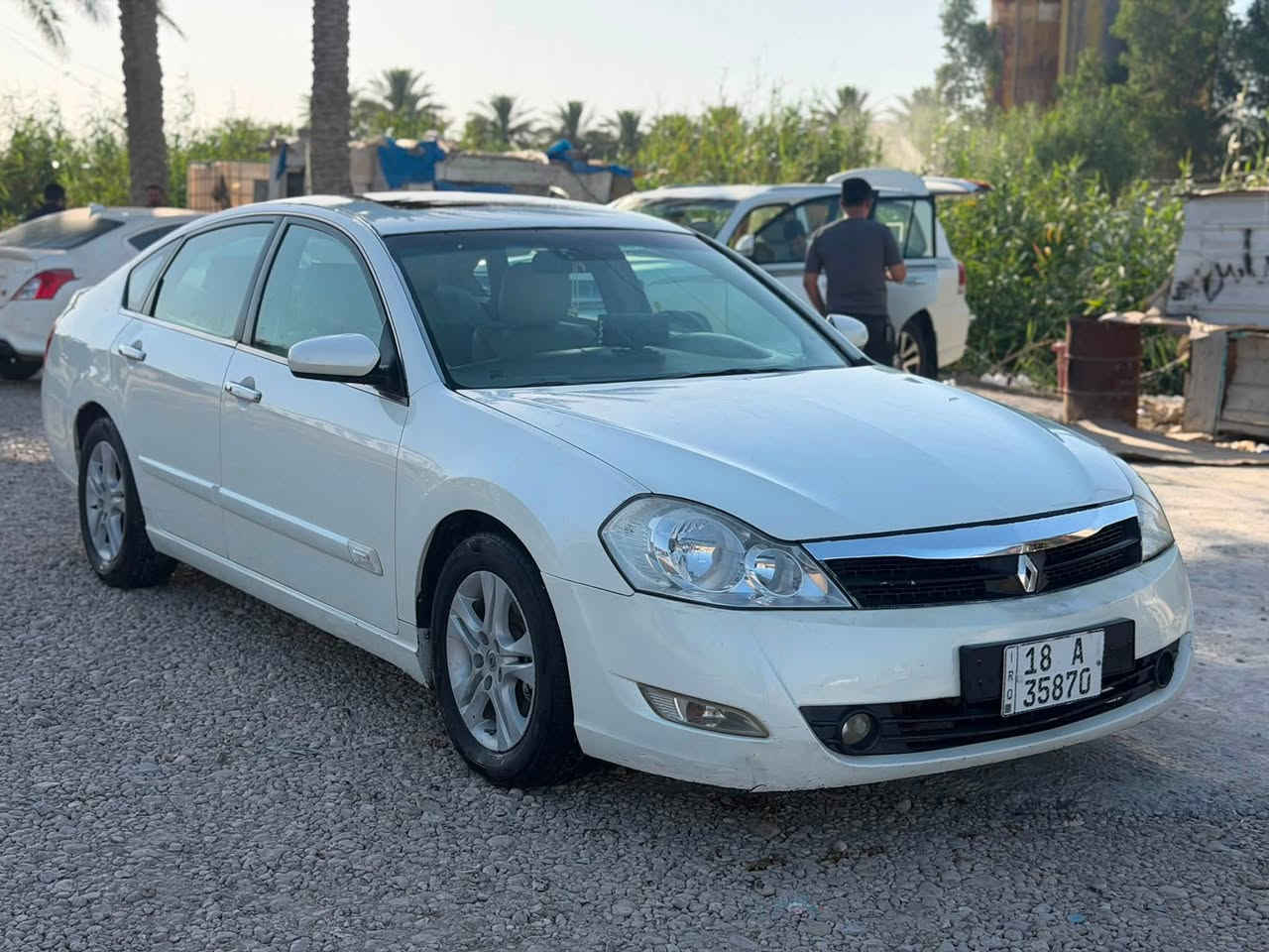 السلام عليكم
للبيع رينو سافران موديل 2010 خليجي وكالة
6 سلندر محرك 2300
رقم بابل دولي سنوية لل30 باسمنا تحويل مباشر 
السياره جديده ومال جناي جاهزه من كلشي
كير ومحرك وتخم تاير وحداديه شرط زيرو 
فول مواصفات داخل جلد تبريد قطعيتن 
شاشه 
عداد افلون 
تبريد بيانو 
فتحه 
بصمه
حساس خلفي
مري شفط
السياره بيها الجاملغ الخلفي عكس السايق صبغ فقط بدون دواخل
باقي السياره كفاله عامه 
مكاني بابل مركز الحله 
السعر 93$ وبيها مجال بسيط للشراي 
للاتصال 
***********
***********
