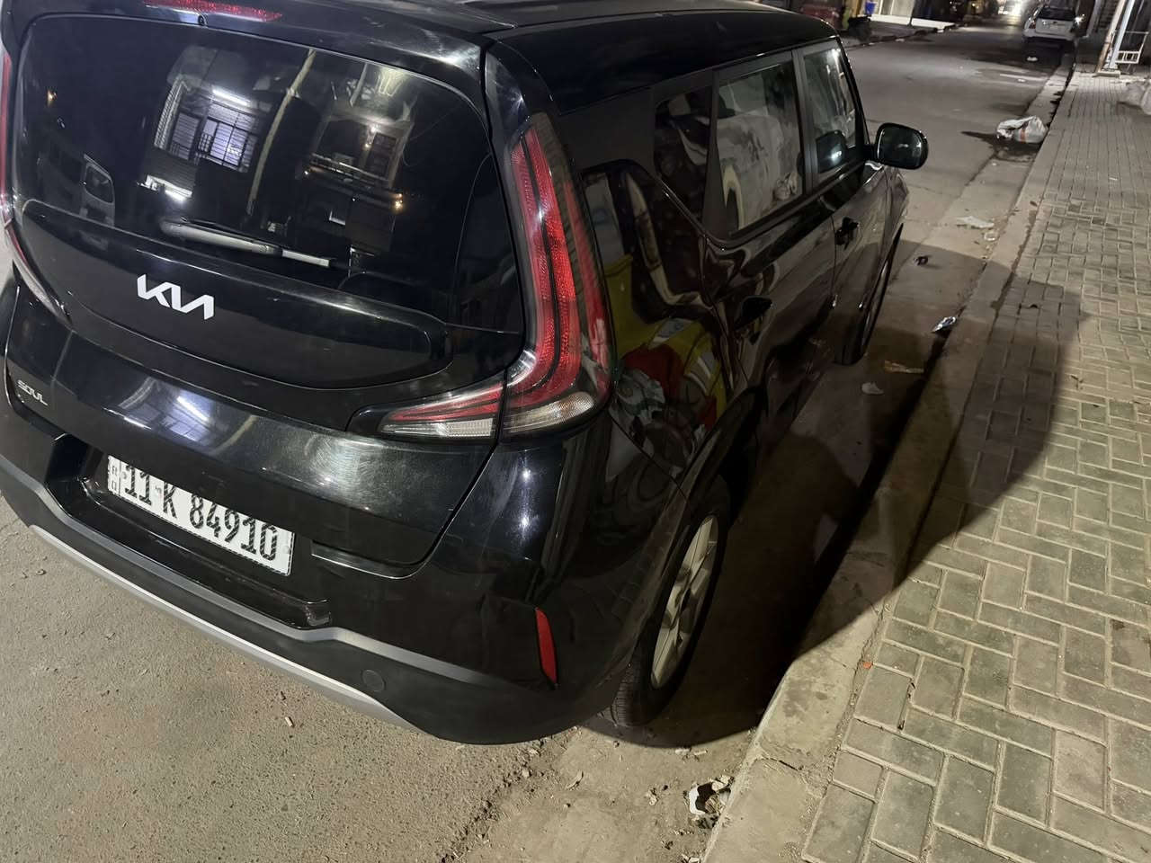 السلام عليكم صول موديل 24سياره جديده مرقم بغداد او جهازه من كولشي مبدل جاملغ فقط او بيه صبغ بلبنيد او الحافه مال لغد بدون شواصي السعر 155 مكان السياره بغداد *********** السياره ماشي 12ميل
