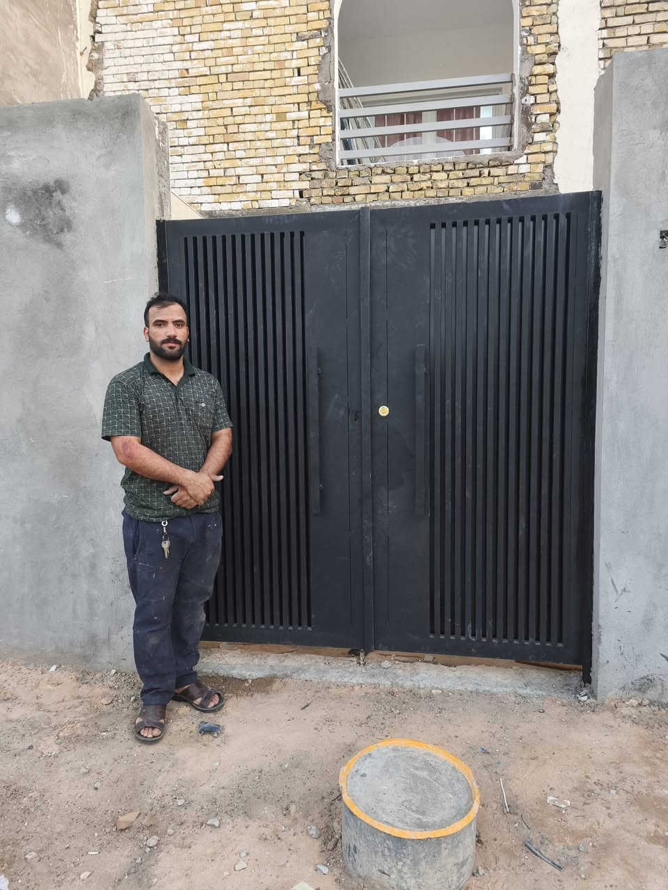 📐حداده حيدر الكناني
 باسعار تنافسيه مستعدون كافه انواع الحداده🧑‍🏭
 ابواب🚪 شبابيك🪟 كرفانات🏪 محجرات ☑️سقايف كيسبان✅ غرف سندويج✅ سياج خارجي ✅ مراجيح ✅قمريات مطابخ ✅يتوفر لدينا احدث الديكورات التركية 🇹🇷 العمل داخل بغداد العنوان بغداد العبيدي ***********/
