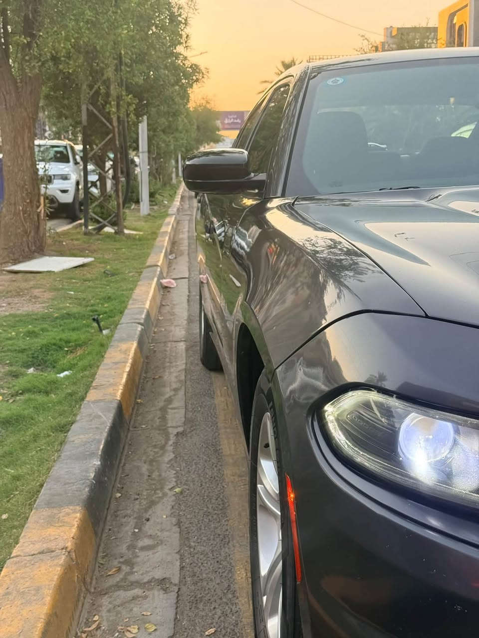 السلام عليكم
جارجر 23 اصل 
سياره كلش حوله موصفات 
SXT 
سياره بيها جاملغ مبدل ومصبوغ وبنيد 
صور الحادث منشوره 
وعندي سونار بيها سياره بسمي 
مابيها نقص شغل واطلع أربيل 
التواصل خاص


**إذا كنت صاحب هذا الإعلان وتريد حذفه لأي سبب، رجاءا أرسل رسالة إلى الدعم الفني**