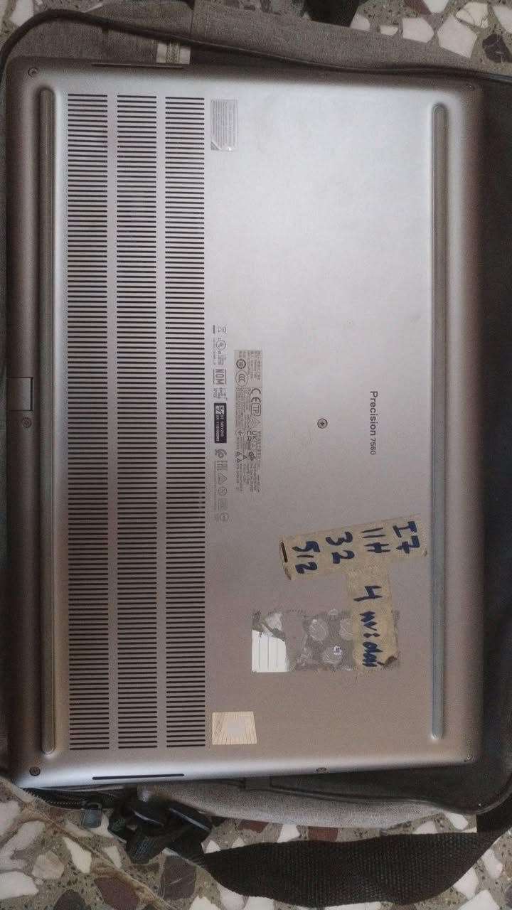 للبيع لابتوب مهندسين ومبرمجين Dell Precision 7560 بحالة ممتازة جداً (نظيف جداً)

المعالج: Core i7-11850H (جيل 11 فئة الأداء العالي - 8 نواة)

الرام: 32GB DDR4 (ممتاز للمحاكاة والبرامج الضخمة)

الهارد: 477GB SSD NVMe سريع جداًكرت الشاشة

المنفصل: NVIDIA T1200 (4GB VRAM) مخصص للتصميم والرندركرت الشاشة المدمج: Intel UHD Graphics

الملحقات: الشاحن الأصلي عالي القدرة من Dell.

السعر 800


**إذا كنت صاحب هذا الإعلان وتريد حذفه لأي سبب، رجاءا أرسل رسالة إلى الدعم الفني**