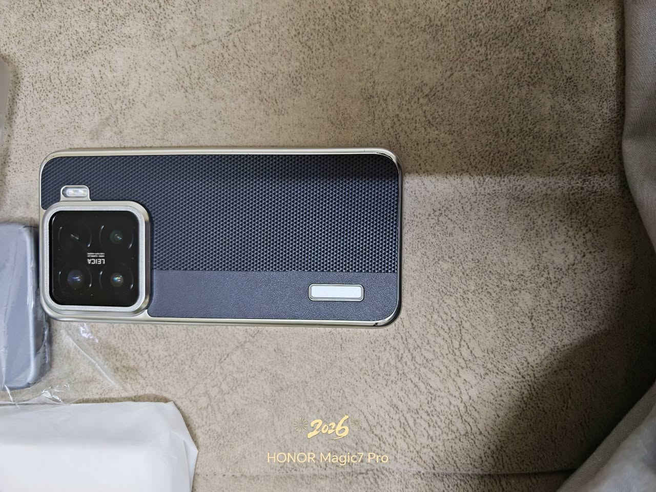 جهاز شاومي 15 نظيف جدا جدا غراضه كامله واصليه لون أبيض ذاكرته 512   نسخه عالمية مع ثلاث كفرات ماركة والكفر الاصلي الي يجي ويا الجهاز للبيع بسعر 750 الف بغداد الزعفرانيه شارع الكهرباء *********** للتواصل واتساب او على الخاص
