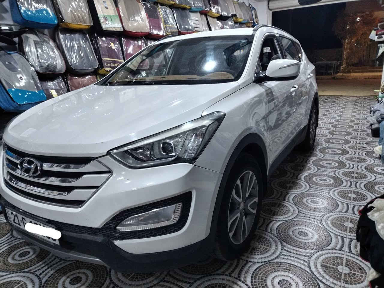 سنتافي موديل 2014  خليجي 7 راكب محرك دوش المرغوب 4  سلندر ماشيه 165 داخل مشمشي استيراد خاص نظام ايكو تحديد سرعه شاشه ايباد حساس مري شفط تبريد لمس رقم سليمانيه دولي بشرط تحويل او وكاله بيها صبغ دعاميه والسونار مرفق مع الصور تخم تاير جديد صدر امامي وخلفي جديد السياره حلوه وجاهزه مبيها اي نقص للاستفسار الاتصال/ ***********/ مكان السياره كفري واني مكلف بالنشر
