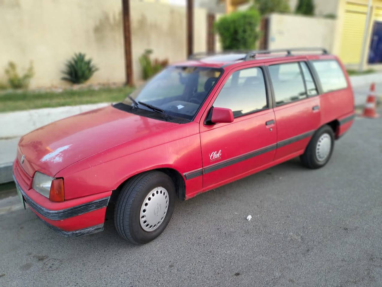 كاديت حجم 16 موديل 91 سياره وضع شركه سنويه خضره كابون بانزين شرط الوكاله والتحويل سعر 27 ***********
