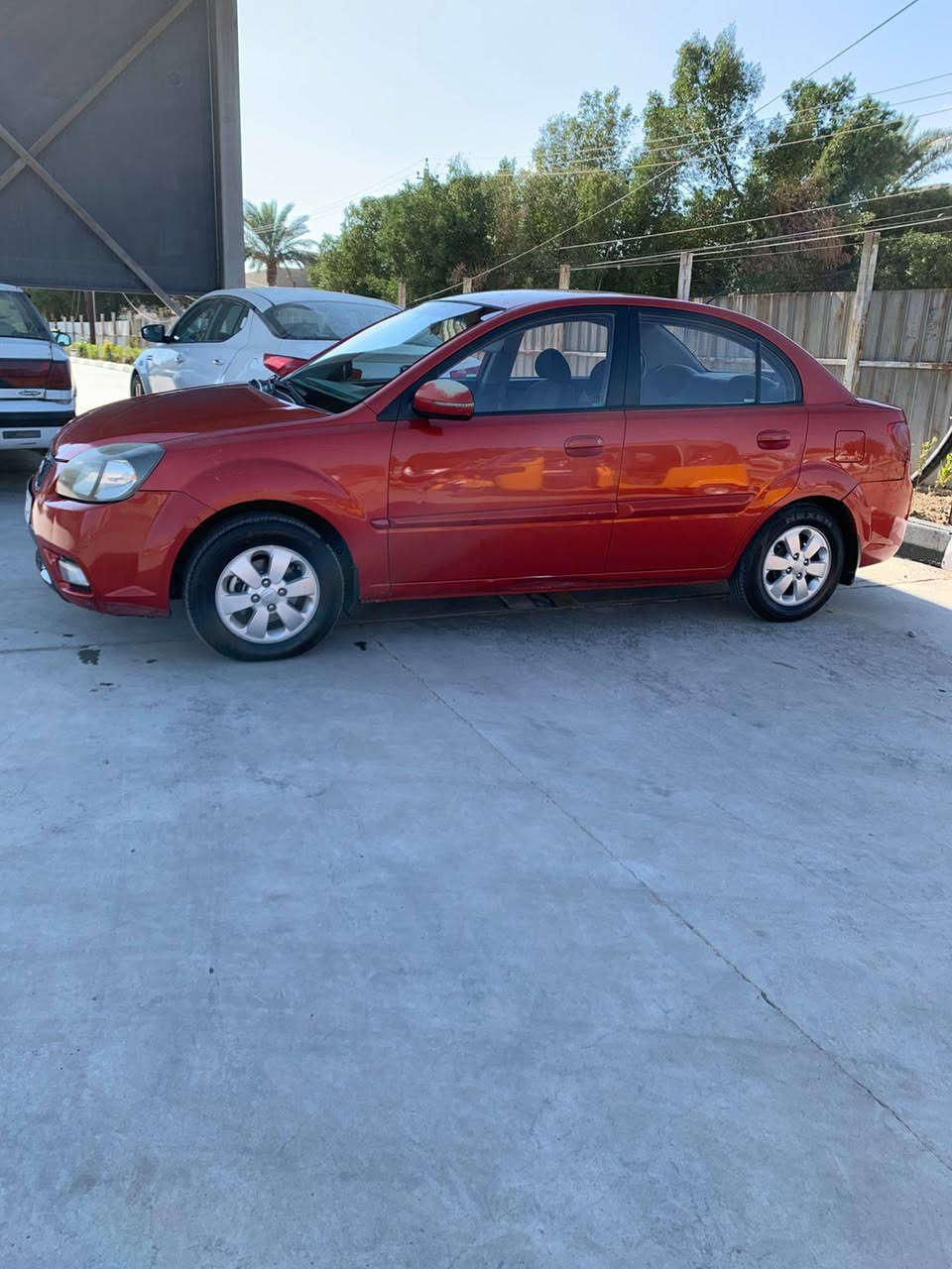 السلام عليكم كيا ريو وارد خليجي موديل 2012 بيه صبغ جاملغ ايس مصبوغ وباقي مكفول بدون دواخل كير محرك مكفولات رقم جديد باسمي السعر 85 $ وبيه مجال حك العمله العنوان بغداد حي الشباب الاتصال ***********
