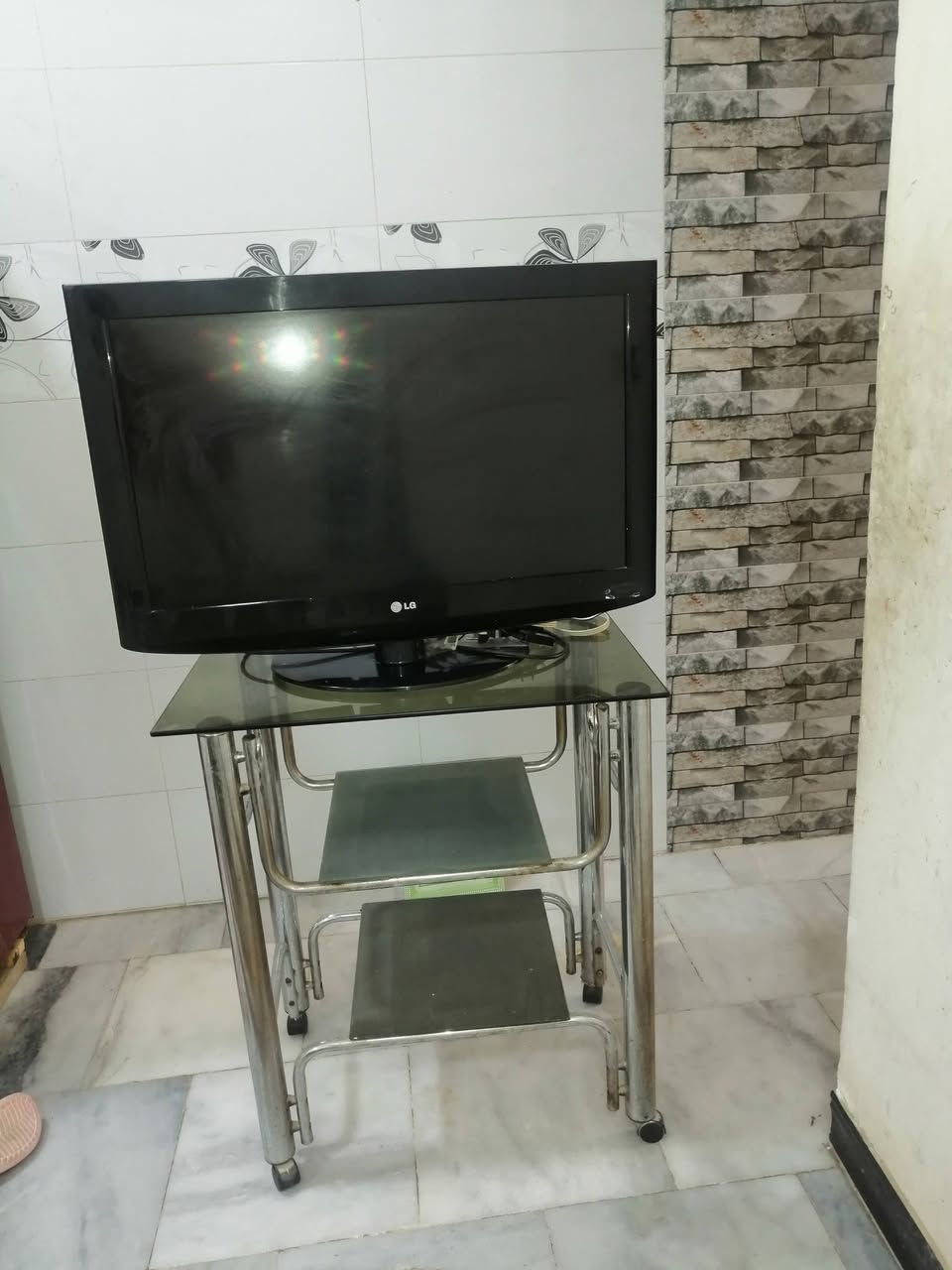 السلام عليكم 
بلازما وميز ب ١٠٠ الف وبيهن مجال ونظيفات مستعملات قليل 
مكينه برذر مستعمله قليل ونظيفه للبيع ب ٤٠ وبيه مجال 
***********
