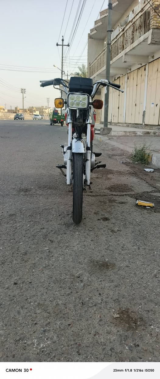 سلام عليكم نامه اصلي بدون اوراق للبيع نضيفه ب٦٠٠ وبها مجال قليل ***********
