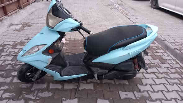 سلام عليكم دراجه جيتي أر للبيع دراجه كلشي كامل بيها مناقصها شي عنوني بغداد الدوره السعر  600وبيها مجال رقم الهاتف ***********
