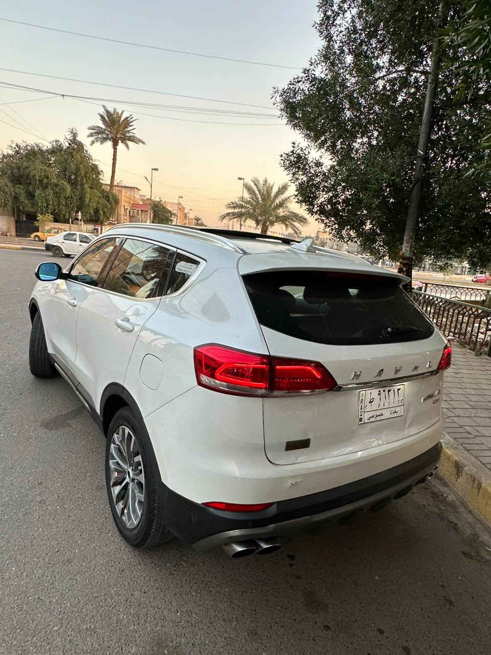 السلام عليكم
هافال h6 موديل 2019
مواصفات سبورت 2000 تيربو 
بابتين صبغ بدون ضربة
وبيها الصندوك ممسوي يصير ع البارد 
ماشية 78 كيلو 
رقم بغداد 
مكاني زيونة 
*********** 
السعر 105
