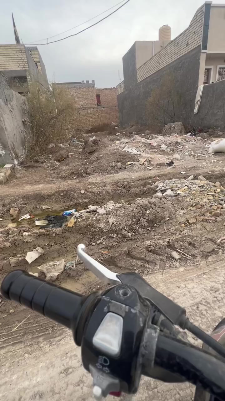 سلام عليكم قطعه 150متر منطقت الاف سعر خاص
***********
