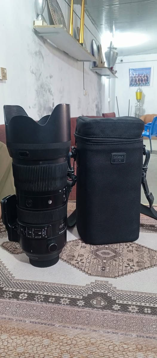 للبيع عدسه سكما سبورت اخر اصدار لثالث ل S استعمال قليل 70/200 للستفسار ***********
لسعر مليون و200 وبيه مجال أو مراوس بكامره سوني  شراي يتفضل خاص
