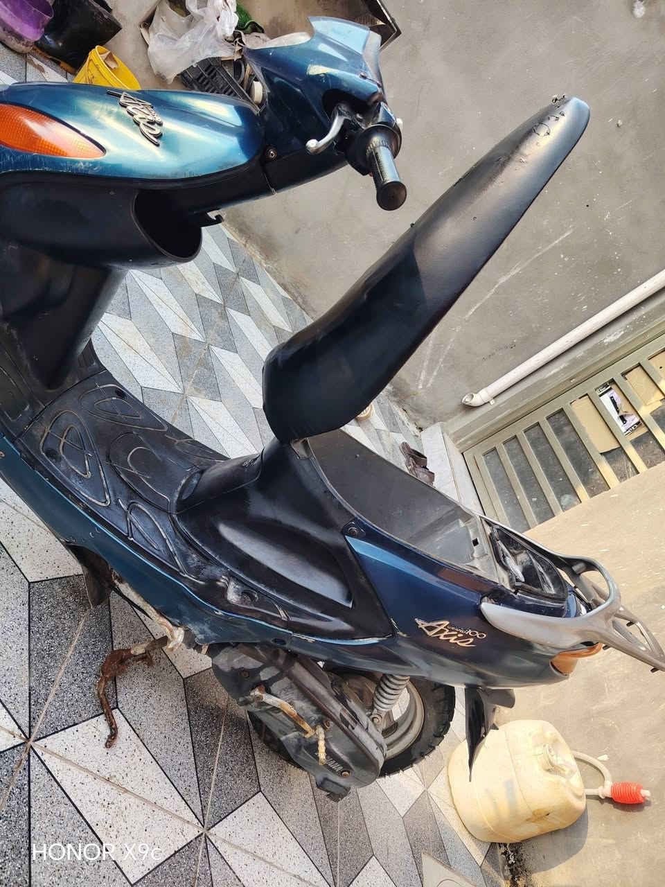 دراجه لكزس سلف هندر مكينه خير من الله العنوان حله شارع 80 قرب حسينيه الرحمن سعر 340 بي مجال رقمك ***********
